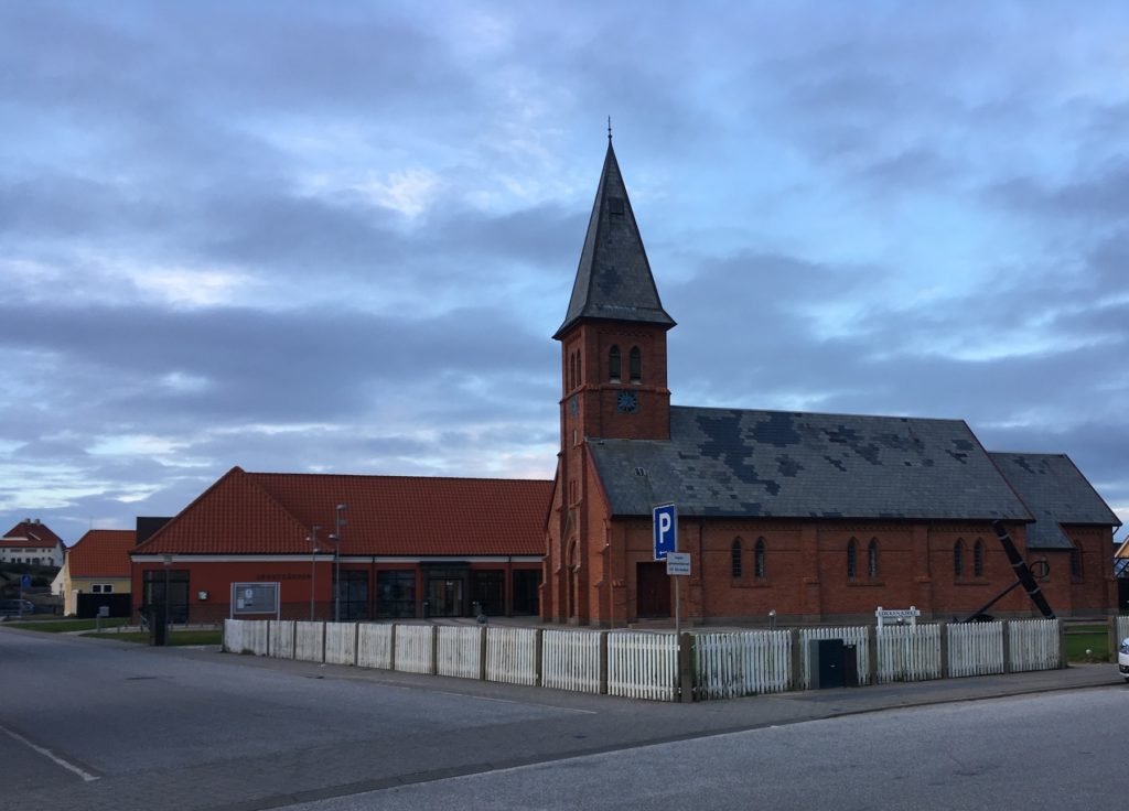 Løkken church