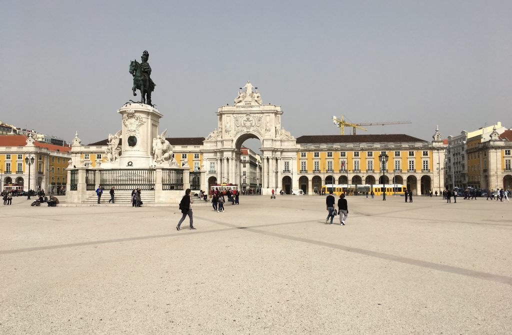 Best time to visit Lisbon