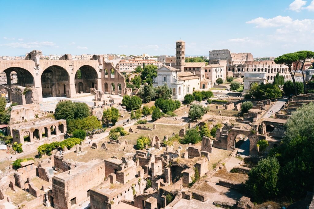 Visit Forum Romanum in Rome